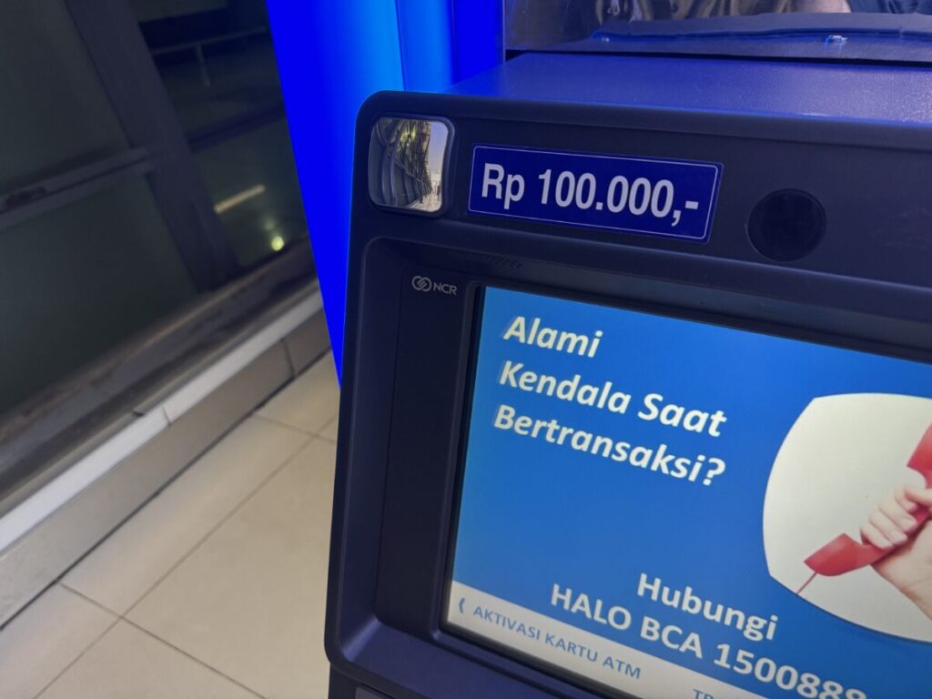 インドネシアATM
