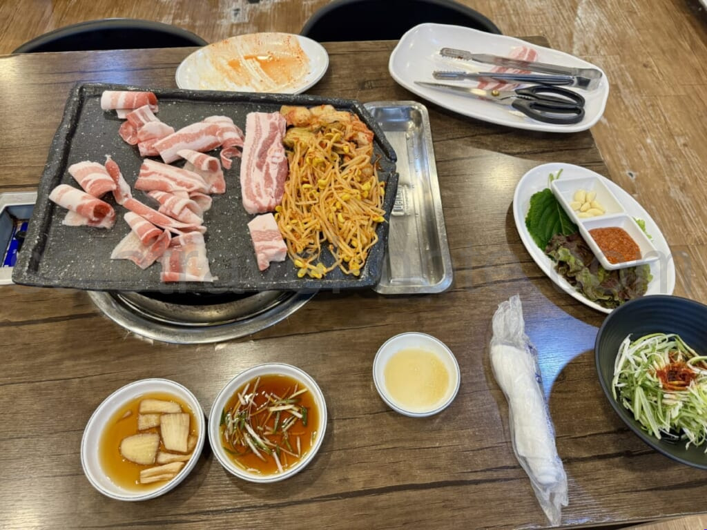 トンビョラクサムギョプサル