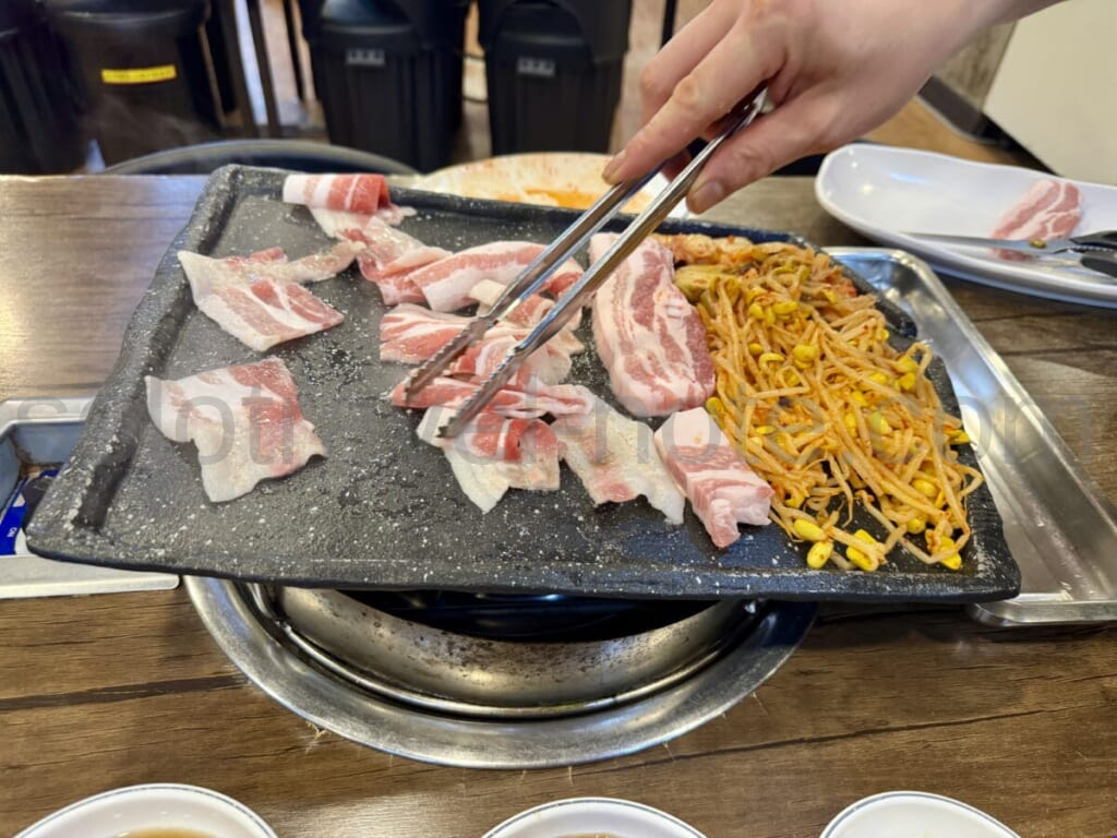 トンビョラクサムギョプサル